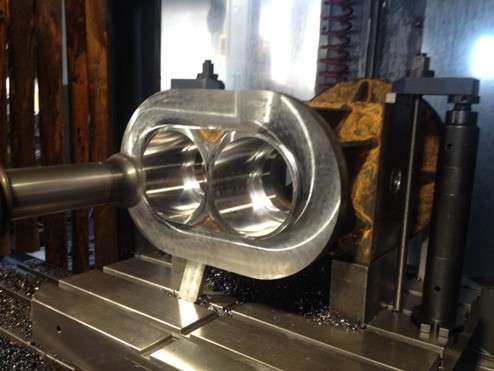 Lavorazione di precisione su corpo metallico cavo